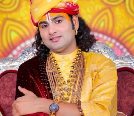 Spiritual Leader Aniruddhacharya Faces Backlash Over Cow Urine Claims Amid Chicago Hospital Visit