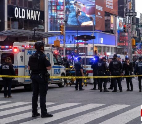 TIMES SQUARE HORROR: BANK OF AMERICA VP STABBED TO DEATH IN BROAD DAYLIGHT; POLICE SHOOT ATTACKER